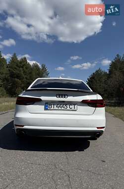 Седан Audi A4 2016 в 