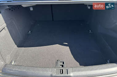 Седан Audi A4 2013 в 