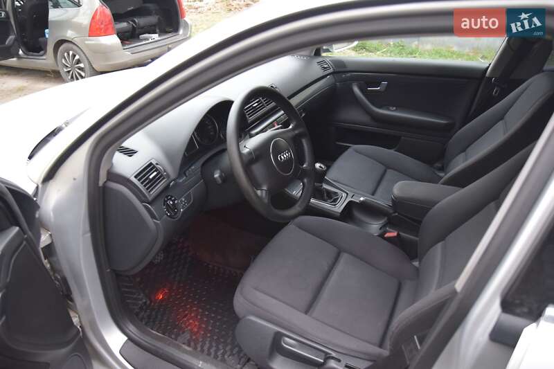 Універсал Audi A4 2002 в Луцьку
