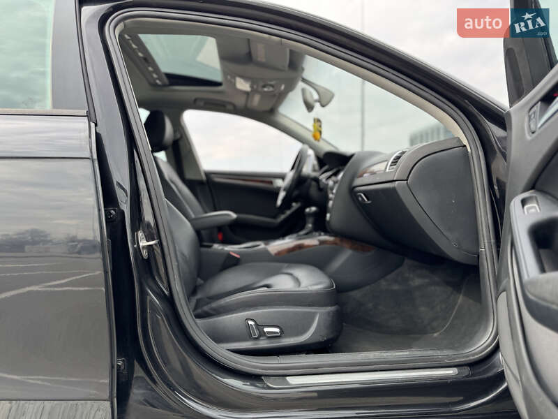 Седан Audi A4 2013 в Киеве
