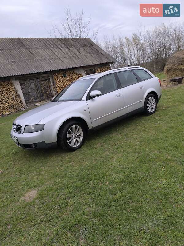Универсал Audi A4 2002 в Маневичах