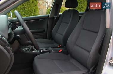 Седан Audi A4 2003 в 