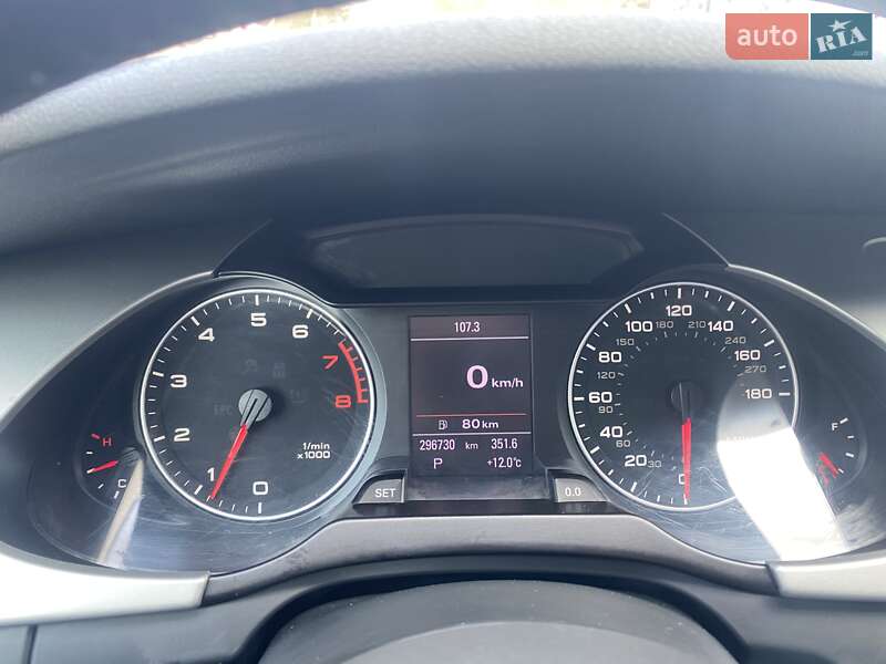 Седан Audi A4 2012 в Луцке