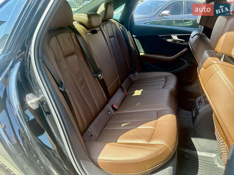 Седан Audi A4 2016 в Харькове
