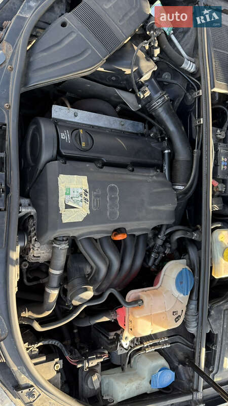 Седан Audi A4 2006 в Бучаче
