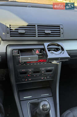 Седан Audi A4 2006 в 