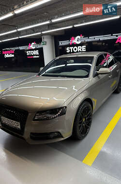 Седан Audi A4 2010 в 