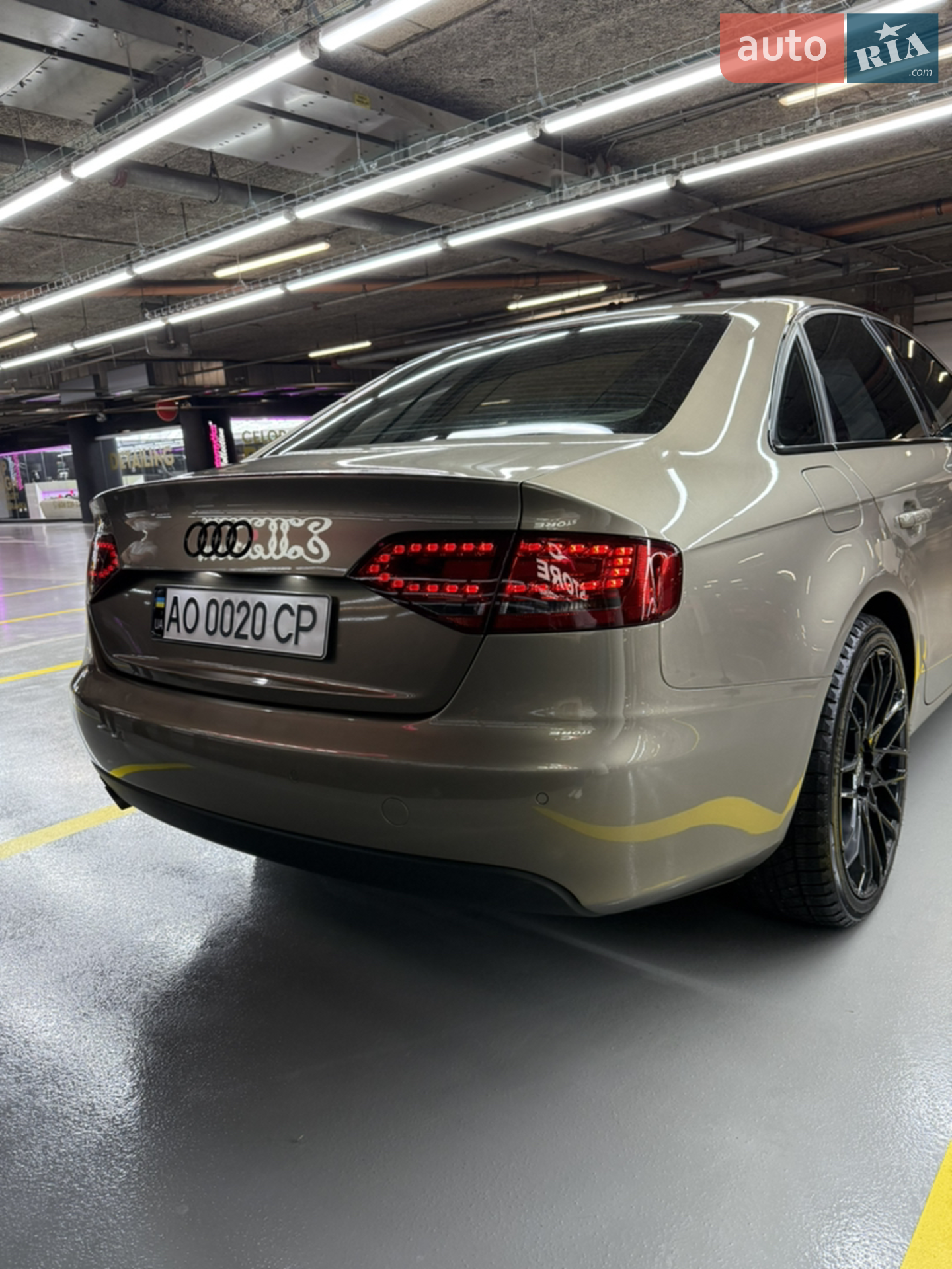 2010 Audi A4 - мініатюра 8