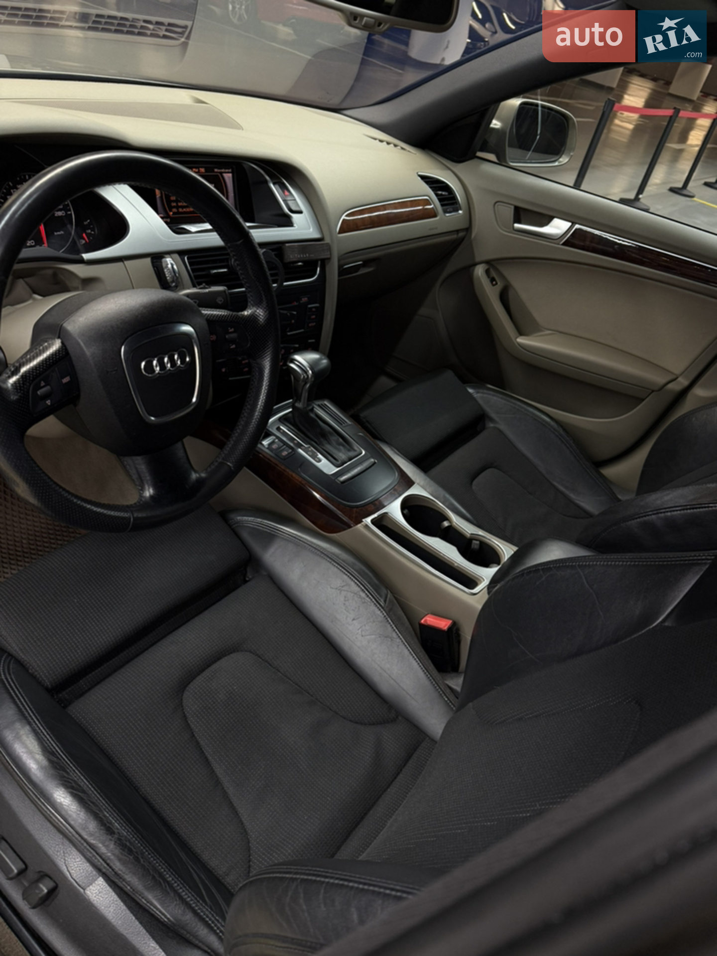 2010 Audi A4 - мініатюра 19