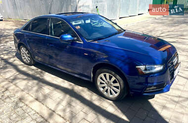Седан Audi A4 2015 в 