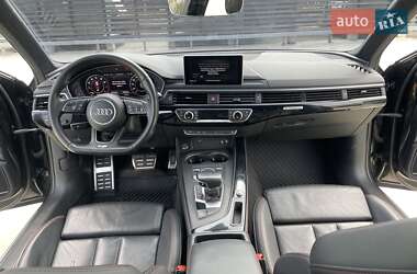 Седан Audi A4 2018 в 