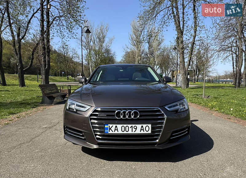 Седан Audi A4 2016 в Киеве