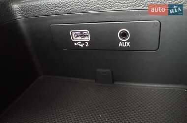 Седан Audi A4 2018 в 