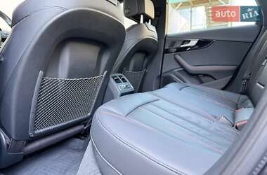 Седан Audi A4 2018 в 