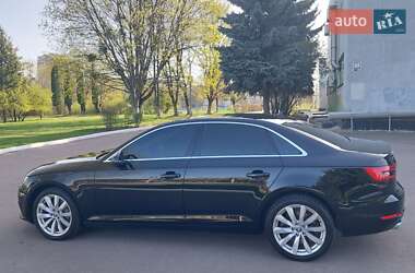 Седан Audi A4 2017 в 
