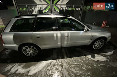 Універсал Audi A4 1997 в 