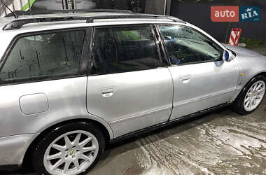 Універсал Audi A4 1997 в 