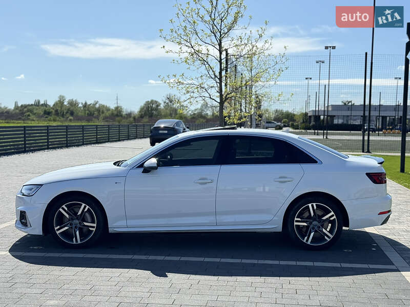 Седан Audi A4 2018 в Ужгороде