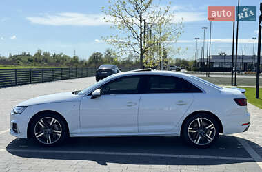 Седан Audi A4 2018 в 