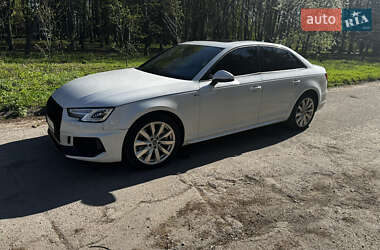 Седан Audi A4 2018 в 