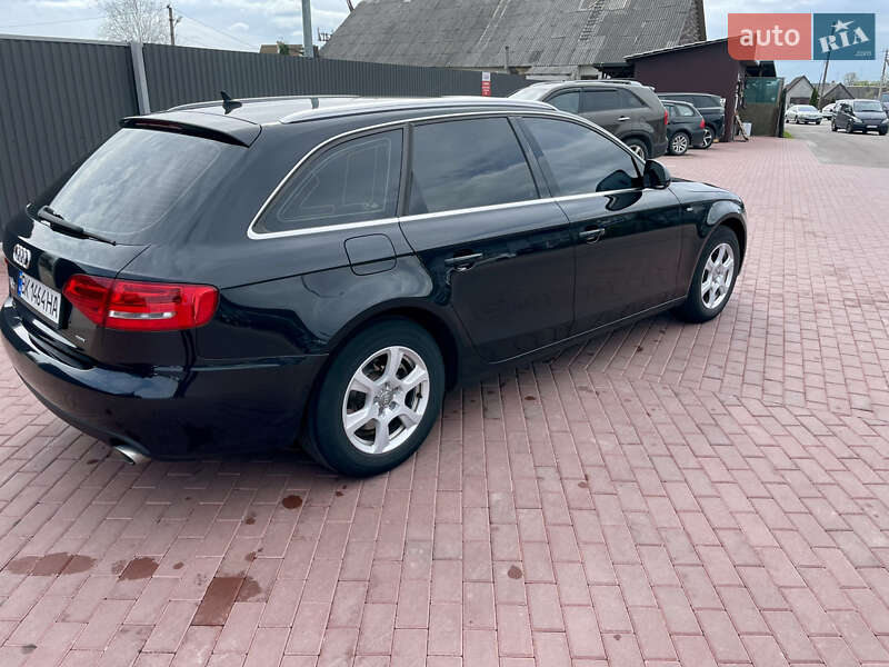 Универсал Audi A4 2009 в Сарнах