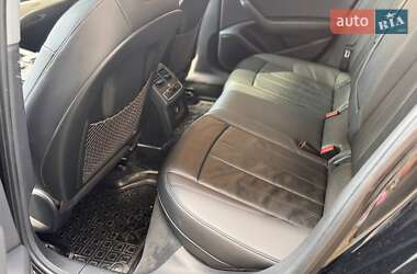 Седан Audi A4 2017 в 