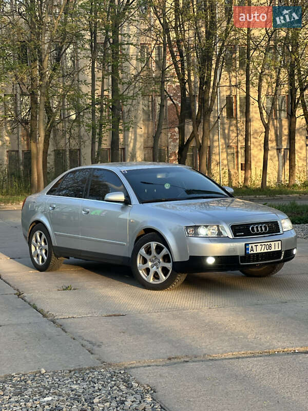 Седан Audi A4 2003 в Коломые