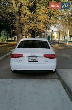 Седан Audi A4 2013 в 