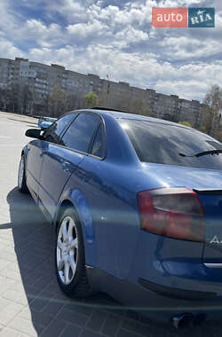 Седан Audi A4 2002 в 