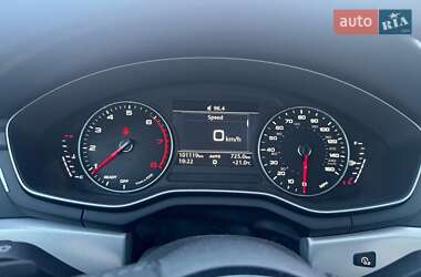 Седан Audi A4 2017 в 