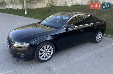 Седан Audi A4 2009 в 