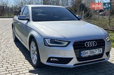 Седан Audi A4 2014 в 
