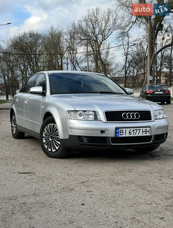 Седан Audi A4 2002 в 