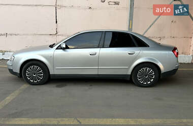 Седан Audi A4 2002 в 