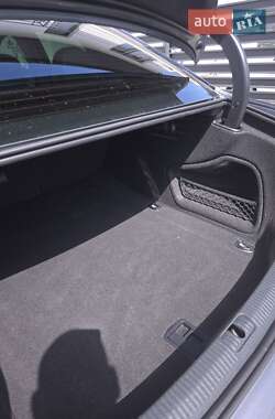 Седан Audi A4 2016 в Ужгороде