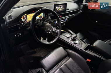 Седан Audi A4 2019 в 