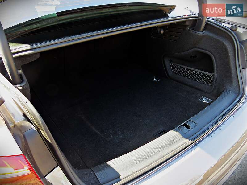 Седан Audi A4 2019 в Черкасах