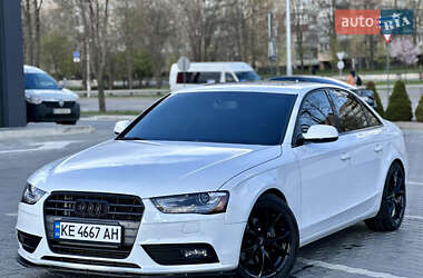 Седан Audi A4 2012 в 