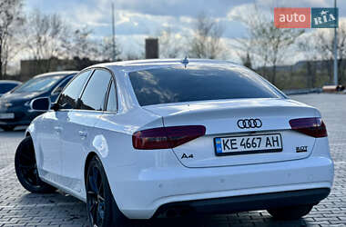 Седан Audi A4 2012 в 