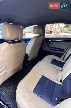 Седан Audi A4 2003 в 