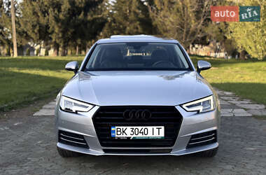 Седан Audi A4 2015 в 