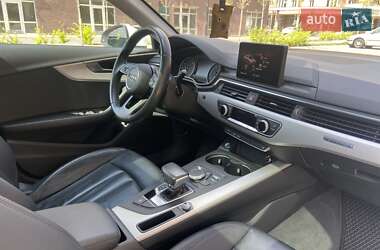 Седан Audi A4 2015 в 