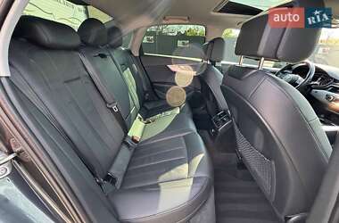 Седан Audi A4 2018 в 