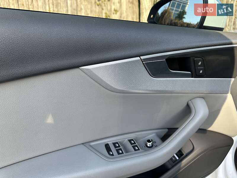 Седан Audi A4 2017 в Днепре