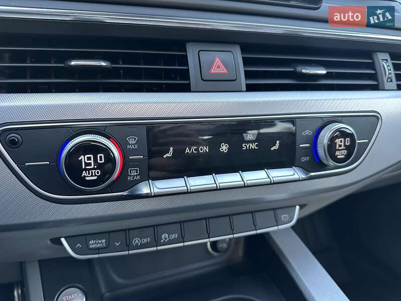 Седан Audi A4 2017 в Днепре
