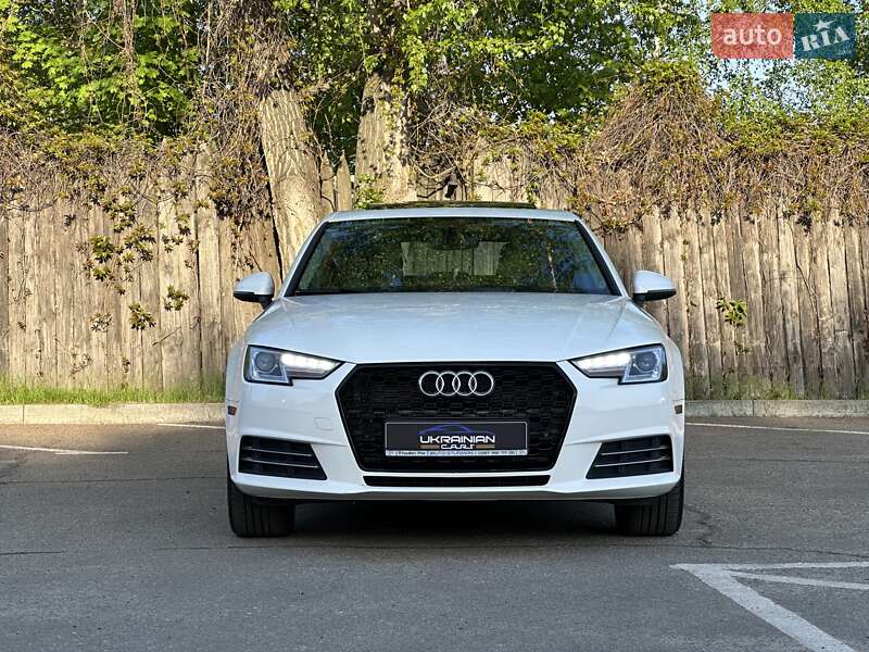 Седан Audi A4 2017 в Днепре