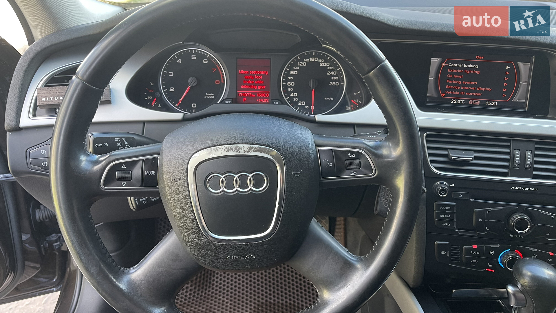2011 Audi A4 - мініатюра 20