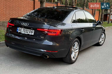 Седан Audi A4 2016 в 