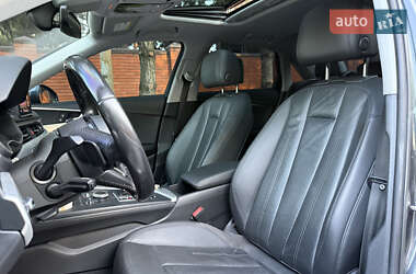 Седан Audi A4 2016 в 