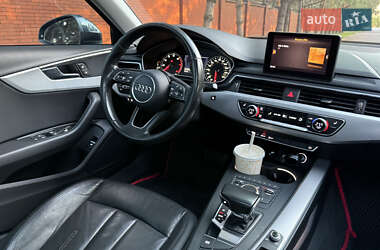 Седан Audi A4 2016 в 